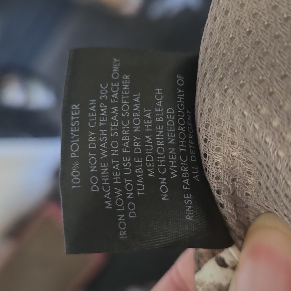 Realtree Fishing camouflage long sleeve shirt - Picture 8 of 10